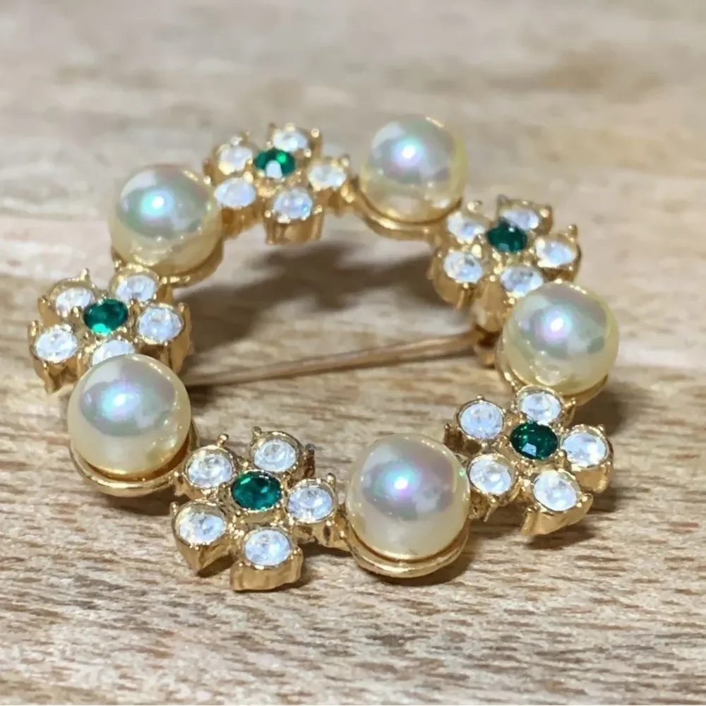 Vintage Roman Brooch Pin Pearl Flower Clear Green Rhinestone Circle 2 1/4”L Gold